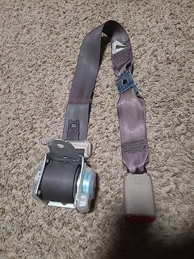 73470-02111-b0 Toyota Corolla Le Rear Middle Seat Belt 2004-2008 Beige