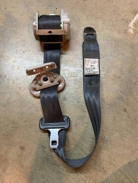 7l1630 Toyota 04-06 2006 Scion Xb Right Passenger Rear Seat Belt Retractor Black