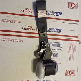 7r2220 Toyota 2008 Highlander Limited Hybrid Passenger Side Rear Seat Belt Assembly