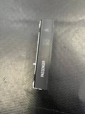 8315047020 Toyota 10-15 Prius Dash Passenger Indicator Restraint Seat Belt Light Oem