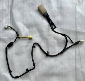 B480e034501 Toyota Oem Prius 2004-2009 Front Left Side Seat Belt Buckle