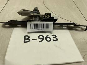 E563003 Toyota 27789 2010 Prius Front Right Passenger Side Seat Belt Height Adjuster Oem