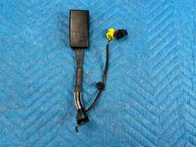 1k3-857-756-bl-ylz Volkswagen Oem Vw Jetta Sportwagen Front Passengers Seat Belt Buckle Black 2010-2014