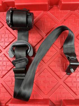 63508090b Volkswagen 2018-2023 Atlas Left Driver Rear 2nd Row Seatbelt Retractor Oem 63508090b Volkswagen 2018-2023 Atlas Left Driver Rear 2nd Row Seatbelt Retractor Oem