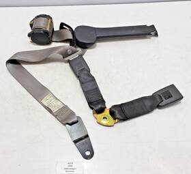 703.857.815 Volkswagen 1999-2003 Oem Mv Eurovan Rear Right Passenger Seat Belt Retractor