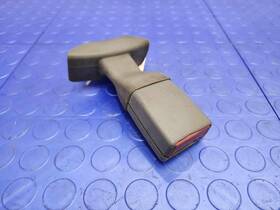 7b0857472ade5 Volkswagen Trucks 09-14 Routan Front Seat Belt Buckle Right Passenger Side Gray Oem