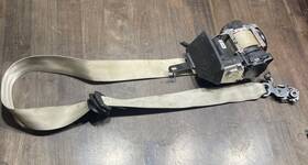31484549 Volvo 2016 - 2025 Xc90 Front Right Side Seat Belt Seatbelt Retractor Oem