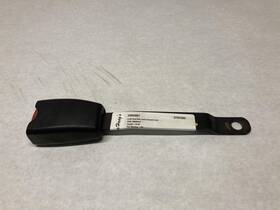06082813 Volvo 6082813 Vnl Left/driver Seat Belt Latch Female End - Used P/n