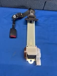 07 08 09 Edge 2ND Row Middle Seat Belt And Buckle Drivers. Fixed Price $69.00.