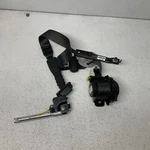 88820-C2060-TTX Oem Hyundai Sonata (us) Right Front Seat Belt. Fixed Price $138.60.