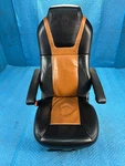 Oem Kenworth T680 Front Passenger's Seat W/armrest 2022. Fixed Price $995.00.
